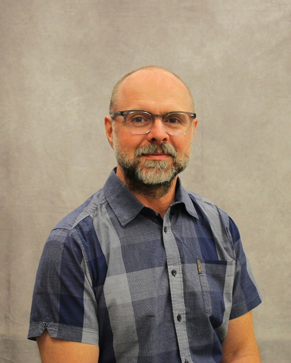 Daniel Hartwig headshot